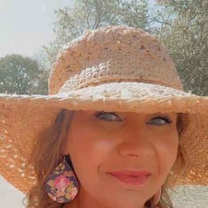 Meet your Posher, Valerie